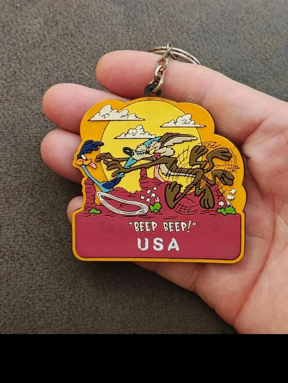 1997 Rare & HTF Looney Tunes Wile E. Coyote & the Road Runner Rubber Keychain